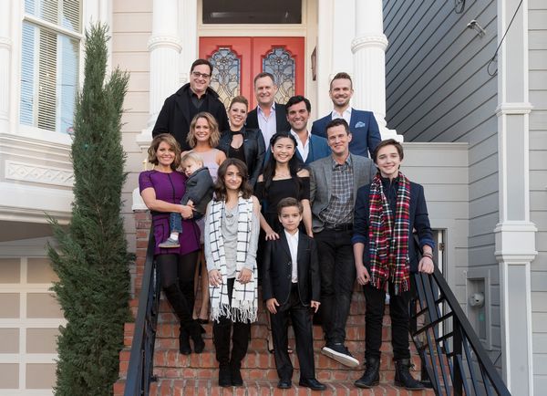 Candace Cameron Bure, Jodie Sweetin, Andrea Barber, Bob Saget, Dave Coulier, Juan Pablo Di Pace, Scott Weinger, John Brotherton, Michael Campion, Elias Harger, Soni Nicole Bringas, Ashley Liao, Dashiell & Fox Messitt and EP Jeff Franklin pose outside the iconic Full House victorian in San Francisco on Friday, December 2nd, to celebrate the launch of Fuller House Season 2 on Netflix.