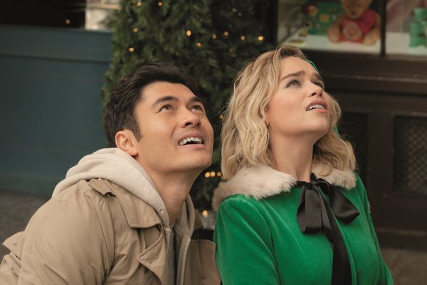 (from left) Tom (Henry Golding) and Kate (Emilia Clarke) in Last Christmas, directed by Paul Feig.