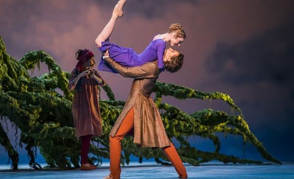 A scene from The Winter's Tale by The Royal Ballet @ Royal Opera House. Choreography by Christopher Wheeldon. 
(Opening 13-02-18)
©2018 ROH. Photographed by Tristram Kenton. 
(3 Raveley Street, LONDON NW5 2HX TEL 0207 267 5550  Mob 07973 617 355)email: tristram@tristramkenton.com