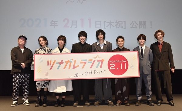 完成披露_集合写真(左から→川野監督・板垣李光人・ゆうたろう・西銘駿・飯島寛騎・深澤大河・醍醐虎汰朗・立石俊樹)