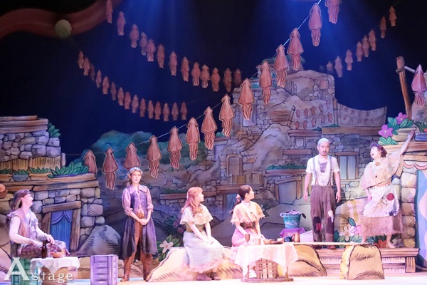 笑いながら癒されるファンタジー！ 吉岡里帆初主演『スルメが丘は花の