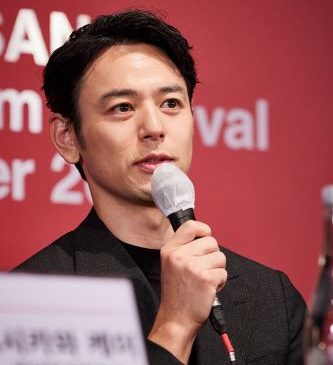 ★メイン1014★_OK_폐막작 한 남자 기자회견 Closing Film A Man Press Conference_005