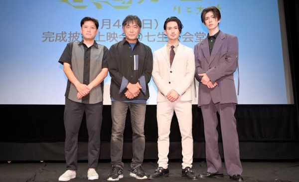 ★集合(左から谷監督、渡辺、松田、樋口)_DSC0802