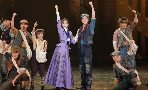 NEWSIES_JPN24_開幕速報用_08A_0081s2