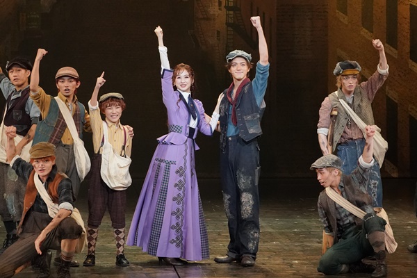 NEWSIES_JPN24_開幕速報用_08A_0081s2