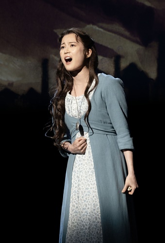 Les Mis 2024-25 Stage Photo_I Dreamed a Dream_Erika_A17A0657s2