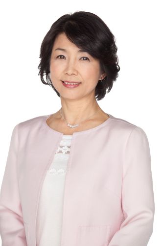 2_市毛良枝 アーティスト写真 映画『富士山と、コーヒーと、しあわせの数式』