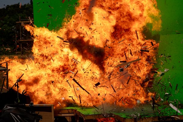 BulletTrainExplosion_Film_Tokusatsu_1830