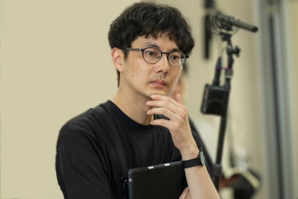 ※クレジット表記必要【©岡本英理】坂下監督写真