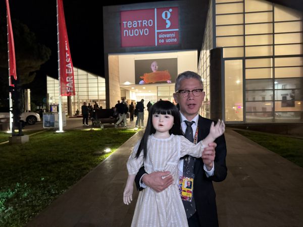 ④映画祭会場前