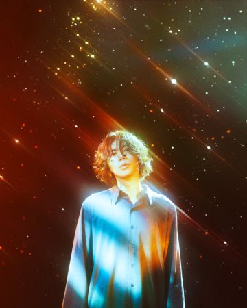 米津玄師「1991」アーティスト写真（photo by 奥山由之）