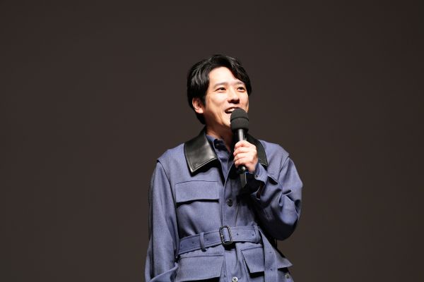 公式上映前舞台挨拶（二宮和也）