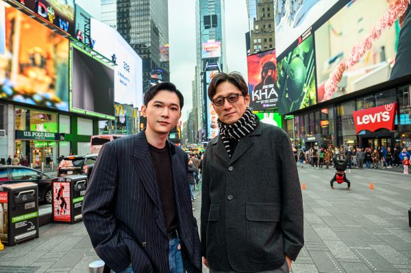 20251122『国宝』LA＆NY上映キャンペーン_タイムズスクエア前