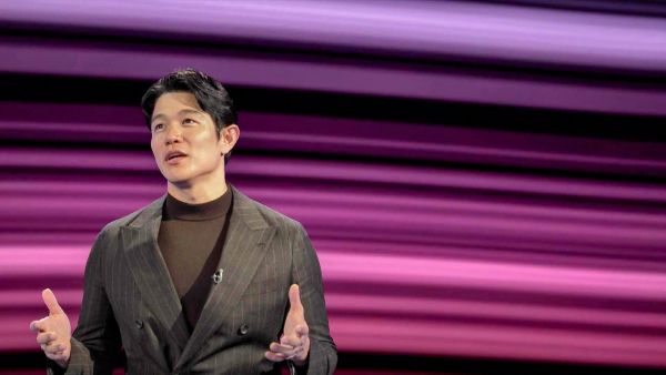 NHKスペシャル「ヒューマンエイジ 人間の時代」 鈴木亮平さん3_電子透かしあり