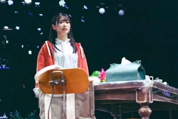 白椿紅役：唯月ふうか