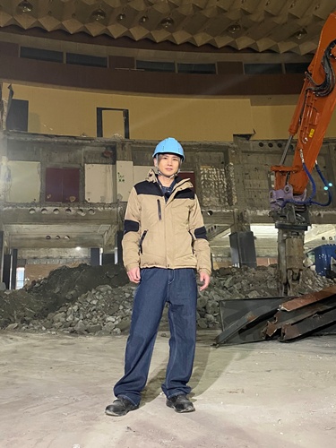 ③堂本光一_帝劇の客席空間にて999