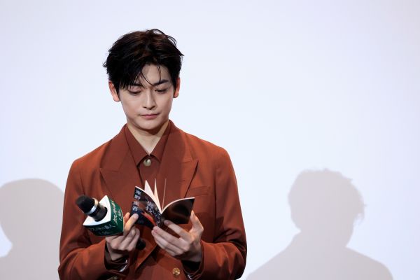 高橋文哉_ITA0411