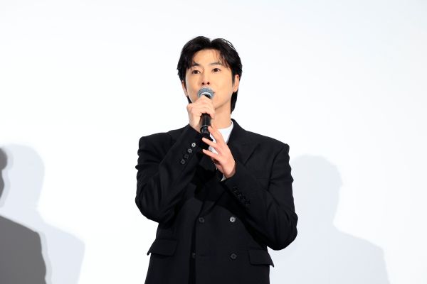 ①ユンホ／ソロ(こちらを使用する場合は②も一緒にご使用ください)