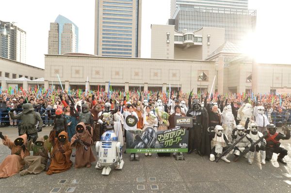 『マンダロリアン～』：「スター・ウォー�_$NF_!W%+%&%s%H%@%&%s%$%Y%s%H!J%5%V1!K