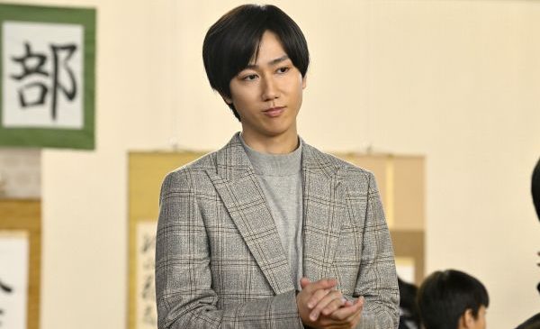 『君のクイズ』阿部亮平_場面カット