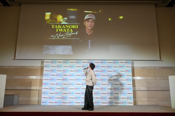 「海外旅行2,000万に向けた共同記者会見」02