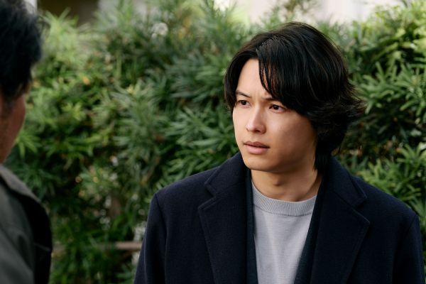 FIX_映画『白鳥とコウモリ』場面写真⑧