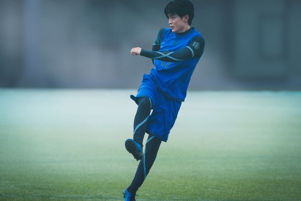 ①高橋文哉（チームZ・潔世一役）