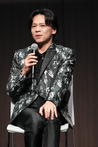森山英一郎役：中川晃教ｔ