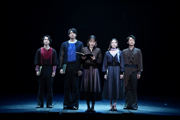 『SWANーBallet cross Readingー』舞台写真_撮影：奥田祥智_DSC01353ｔyyy600
