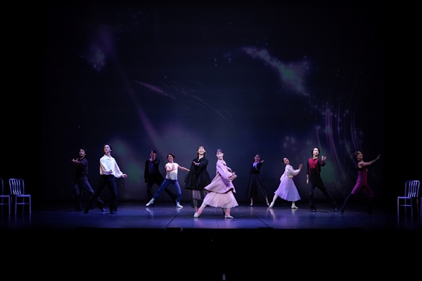 『SWANーBallet cross Readingー』舞台写真_撮影：奥田祥智_DSC09843ｔyyy600